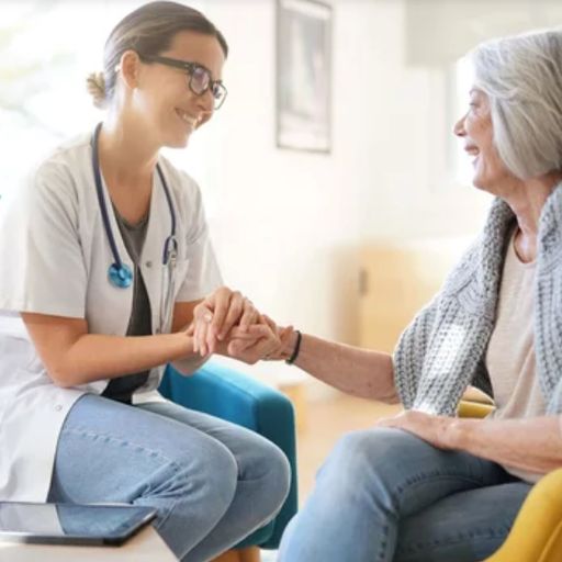 Prevención Adulto Mayor (60+) en Quito | Consultorio Médico JM